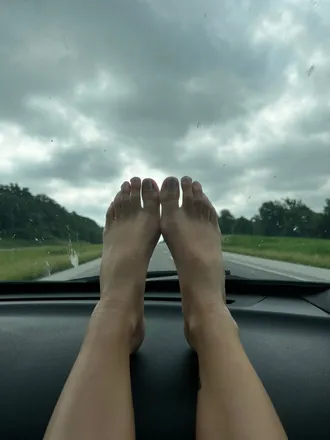 OnlyFans cuenta mammasfeet21 header 2