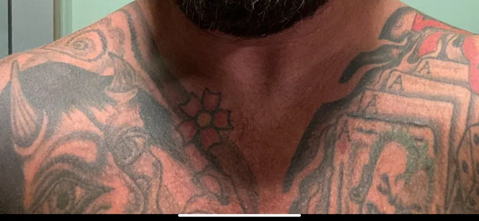 OnlyFans cuenta u104886302 header 2