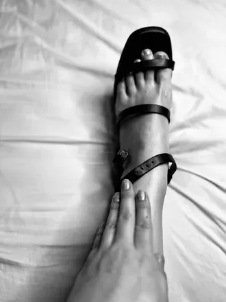 OnlyFans account  sexyfeetjustforu1 avatar 1