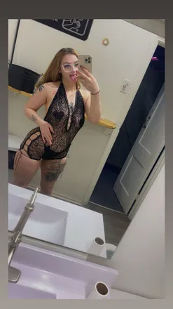 OnlyFans account  sapphire.xlee header 2