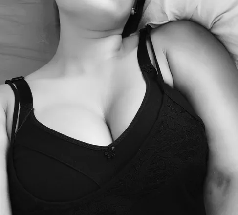 OnlyFans cuenta chiomiaumiau header 2