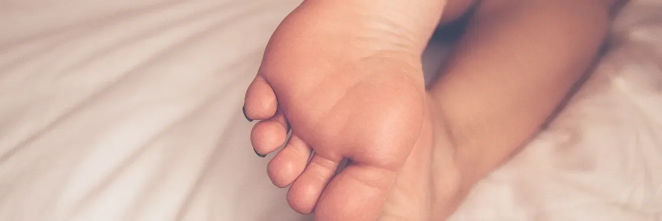 OnlyFans cuenta kinkyfeetures header 2