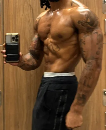 OnlyFans cuenta 7inchblktattooed header 2