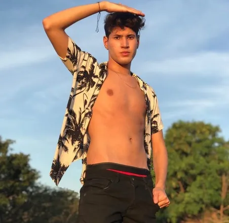 OnlyFans cuenta andrebetete1 header 2