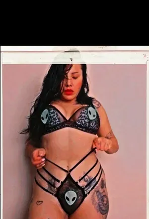 OnlyFans cuenta emmiliana avatar 1