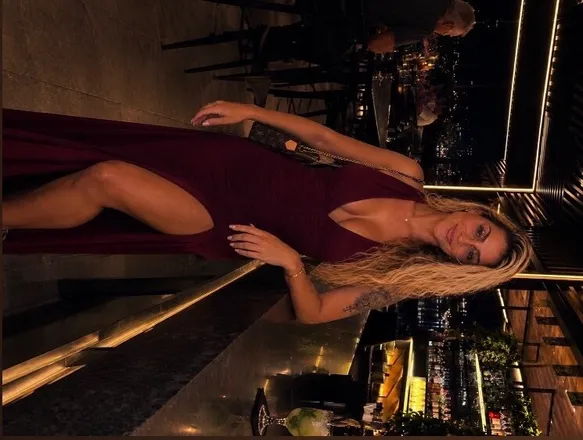 OnlyFans account  realjuliamorena header 2