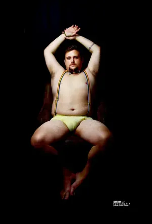OnlyFans account  vronskiy header 2