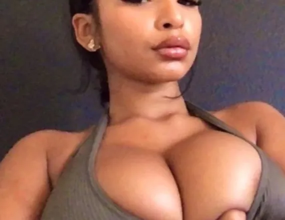 OnlyFans cuenta nessidolce header 2