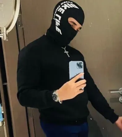 OnlyFans account  interruptor avatar 1