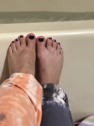 OnlyFans account  feet_queen10 avatar 1
