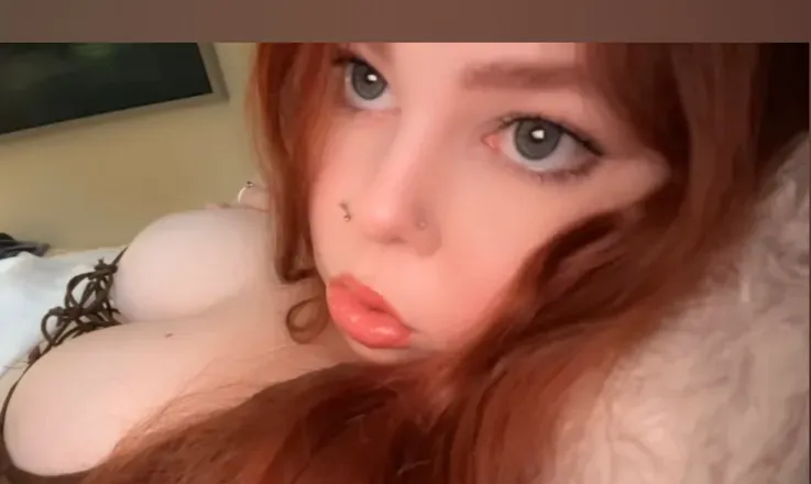 OnlyFans cuenta lilbxbyred header 2