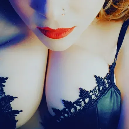 OnlyFans account  manda_cali avatar 1