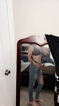 OnlyFans account  haleyliz0709 header 2