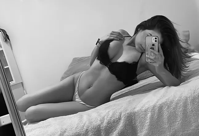OnlyFans cuenta caarolinaas header 2