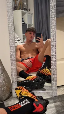 OnlyFans of crossybadboy
