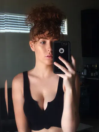 OnlyFans cuenta curlyunhinged avatar 1