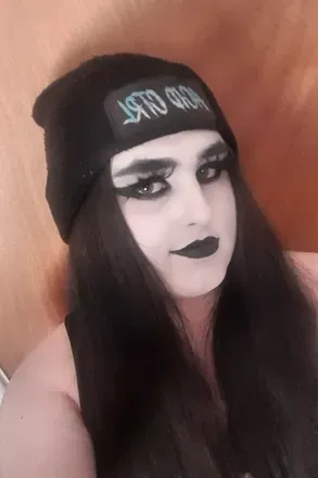 OnlyFans account  fifisells avatar 1