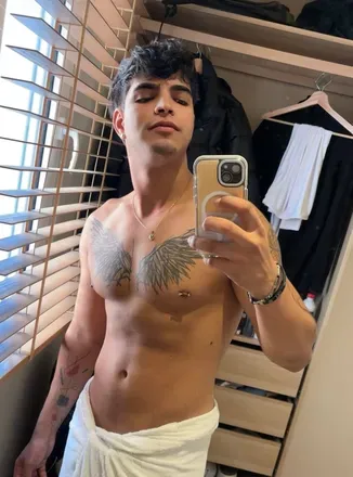 OnlyFans account  thehotboy77 avatar 1