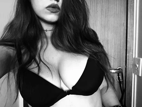 OnlyFans cuenta khalmia avatar 1