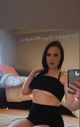 OnlyFans account  themonikageller header 2