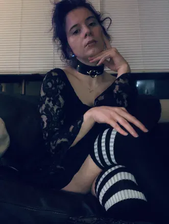 OnlyFans account  peachesandcreamypanties avatar 1