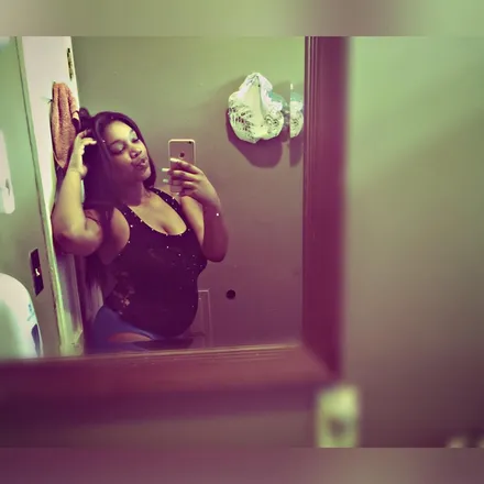 OnlyFans cuenta cheylola header 2