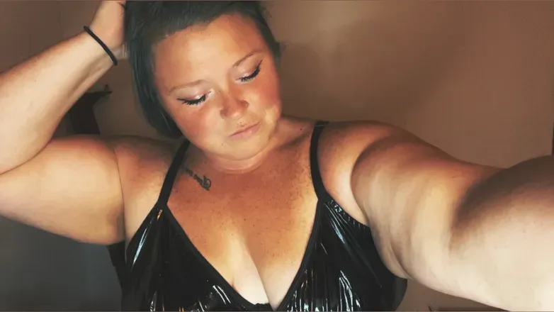 OnlyFans cuenta abby.peachy.xo header 2