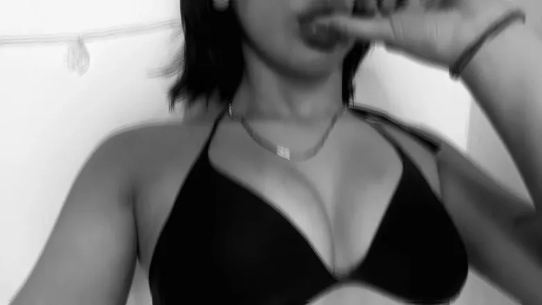 OnlyFans cuenta rebeccaa131021 header 2