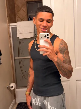 OnlyFans of kahmari24