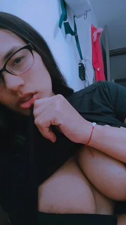 OnlyFans cuenta little_moanna header 2