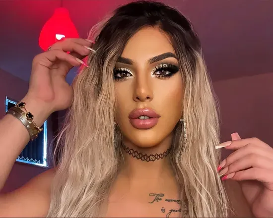 OnlyFans cuenta chloetachker header 2