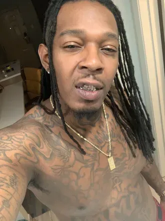 OnlyFans account  looney_da_kyng header 2