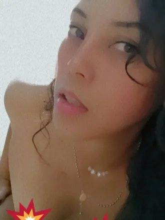 OnlyFans cuenta sensual_latin_brunette header 2