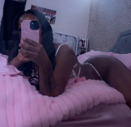 OnlyFans cuenta uniqueeegee header 2