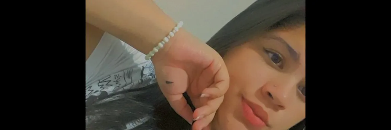 OnlyFans cuenta carolineofi header 2