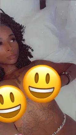 OnlyFans account  nylasojuicy header 2