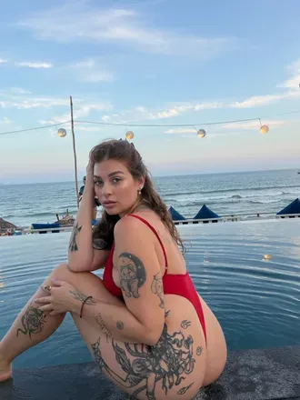 OnlyFans account  yaetriplex avatar 1