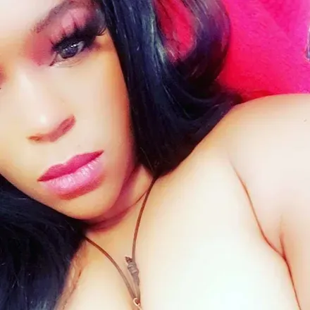 OnlyFans account  kissmycurves_xo avatar 1