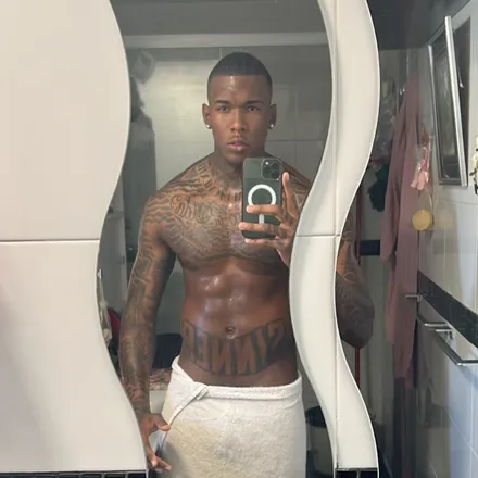 OnlyFans cuenta parzze1 header 2