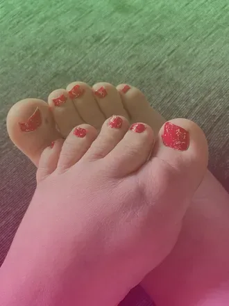 OnlyFans cuenta xzoiefeetx avatar 1