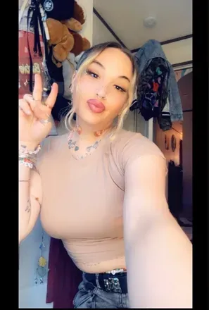 OnlyFans account  strawberrymilk_ts avatar 1