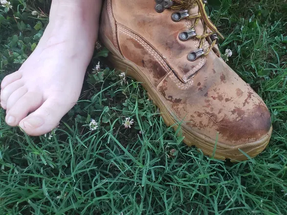 OnlyFans cuenta workingfeet2 header 2