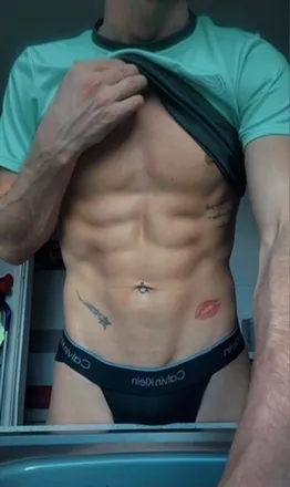 OnlyFans cuenta peterpan031292 header 2