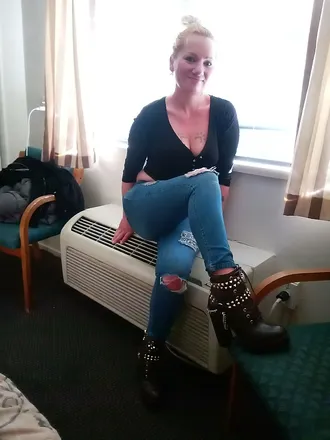 OnlyFans account  haley69 header 2