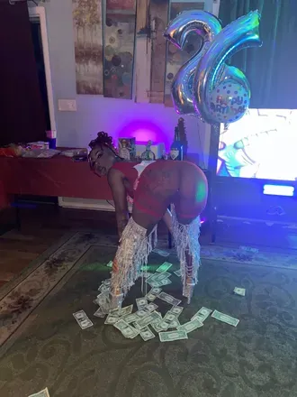OnlyFans cuenta prettyassshyla avatar 1