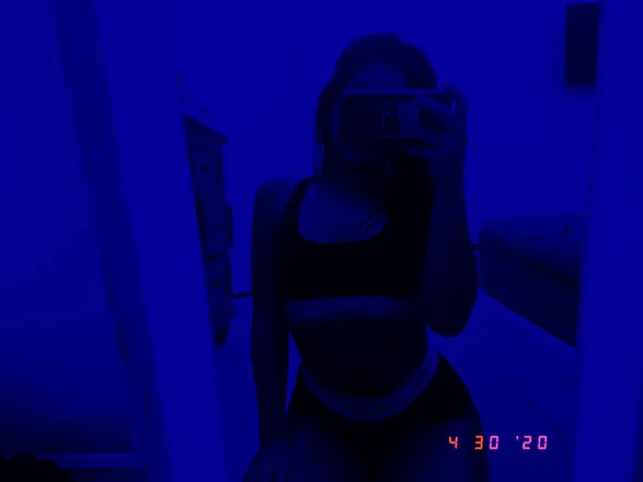 OnlyFans account  saveurrose avatar 1