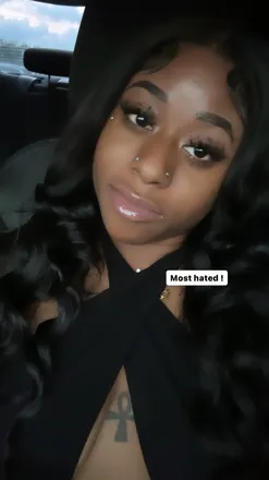 OnlyFans account  vivilush header 2