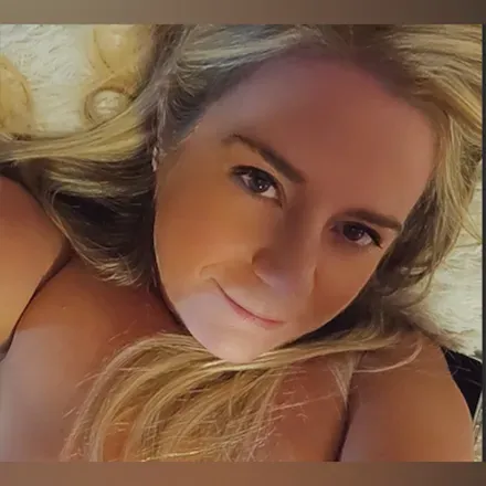 OnlyFans cuenta hotbakingwife avatar 1