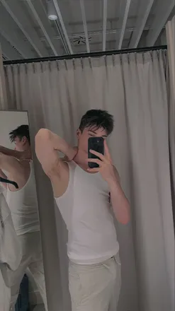 OnlyFans cuenta twinkkaro header 2