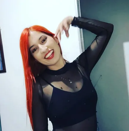 OnlyFans cuenta lorenakiss header 2
